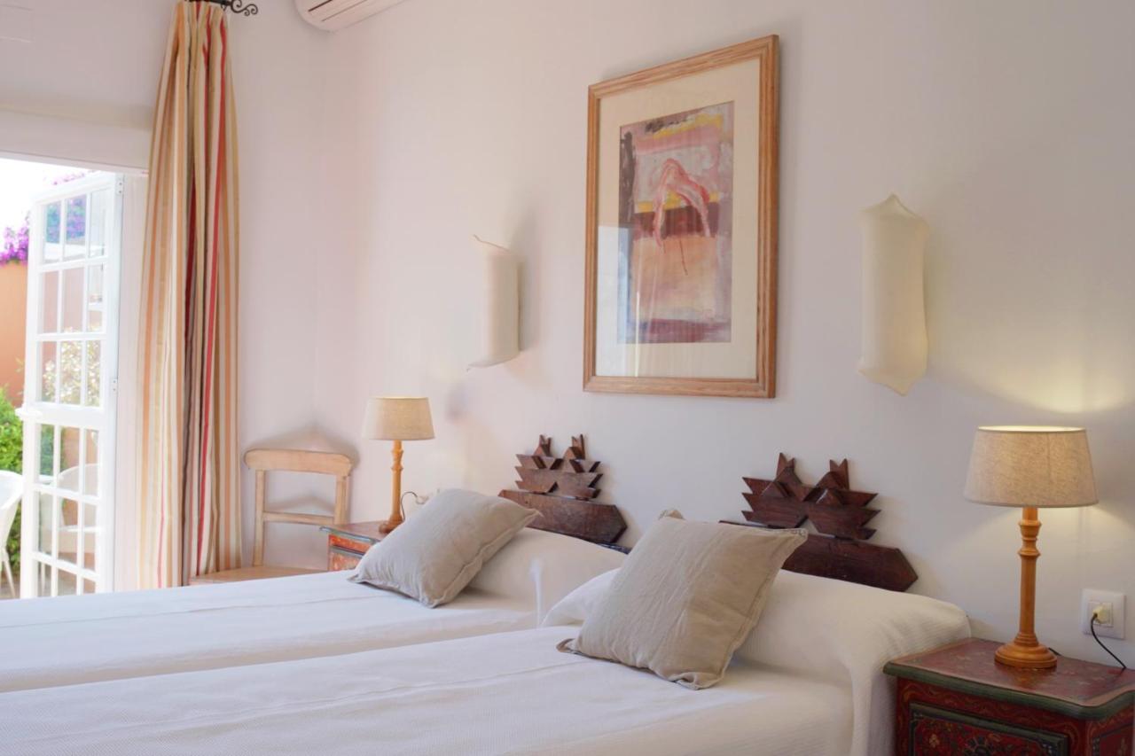 Hotel Madreselva - Grupo Califa Los Canos De Meca Luaran gambar